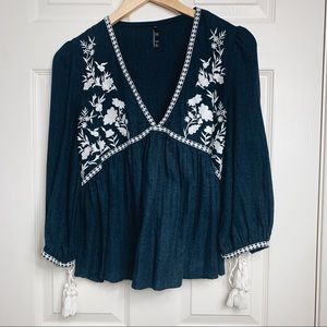 Zara trf Navy Floral Embroidered Peasant Top S